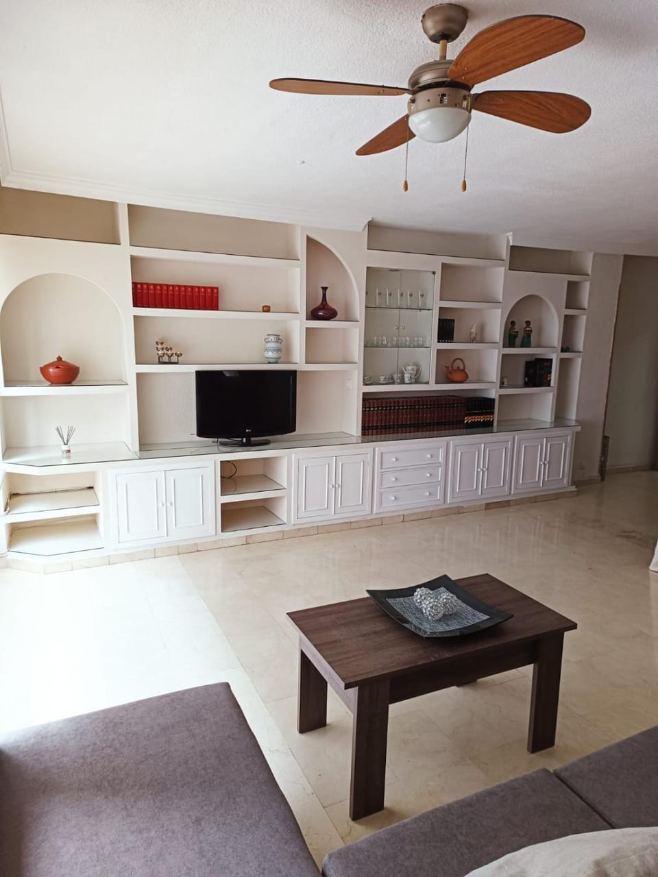 Communal lounge/ TV room, Living room, Seating area