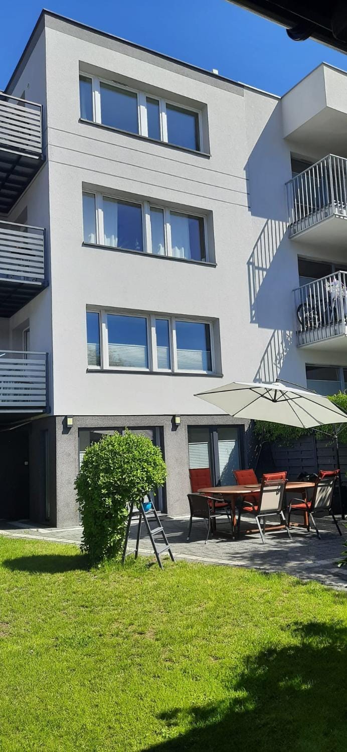 Property building, Balcony/Terrace, Garden view, Time of day