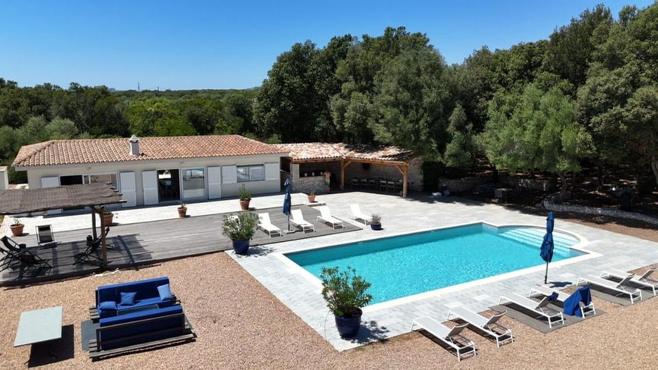 CasaCanetto villa, suites et piscine chauffée Villa in Bonifacio