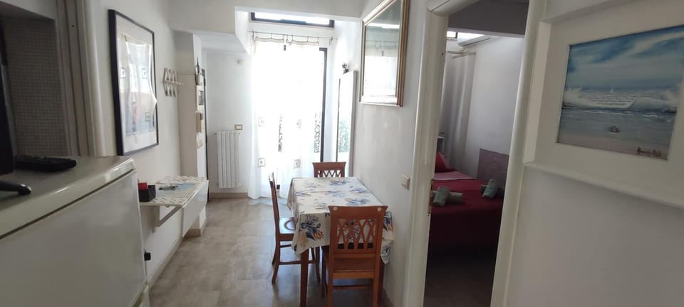 Fisherman's nest, near seaside,shops,old town 2 terraces Apartment in Bari