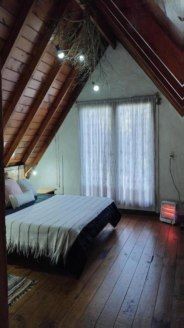 Chalet para 7 en Mar del Plata con parque y parrilla House in Mar del Plata