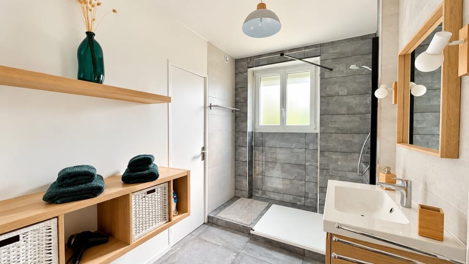 Grand appartement familial - 3 chambres - Parking - Plages & Centre à pied Apartment in Concarneau