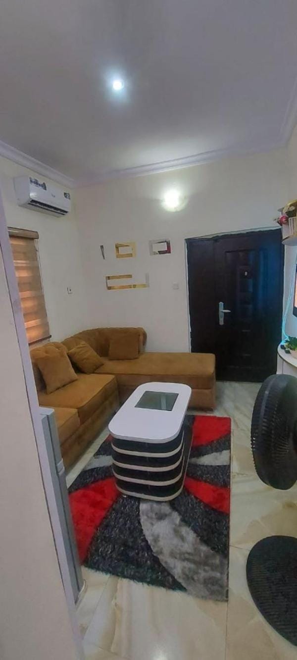 TV and multimedia, Living room, Seating area, air conditioner