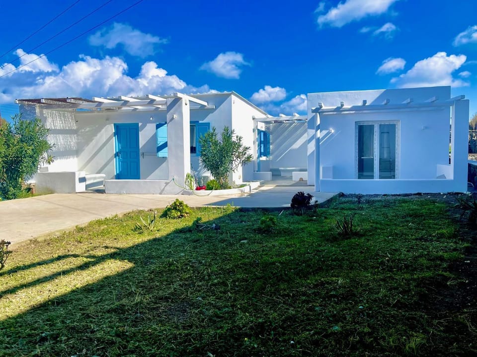 Property building, Garden, Garden view