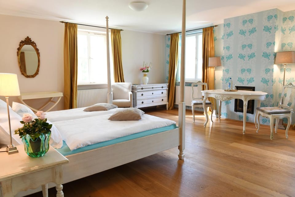 Haus Keppelborg: ZI Elisabeth mit Burgmauerblick Apartment in North Rhine-Westphalia