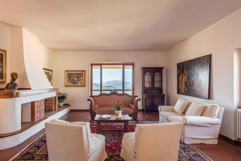 Living room, Seating area, fireplace