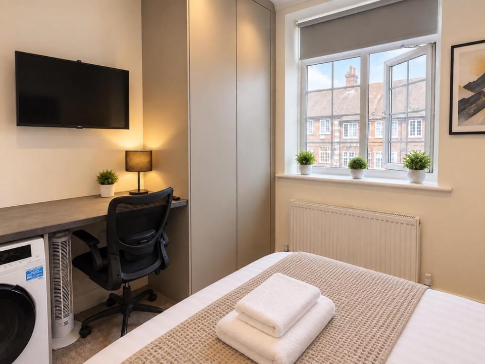 Bright Modern, Private Apartment,15 Mins To Central London Apartment in London