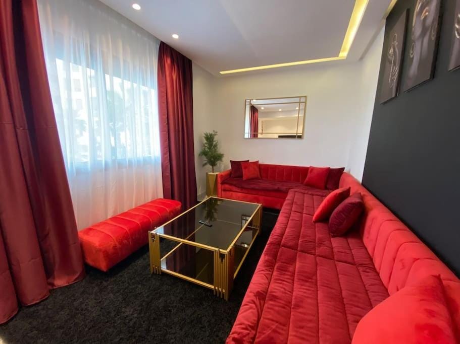 Corniche Casablanca - Red’s Neuf Apartment in Casablanca