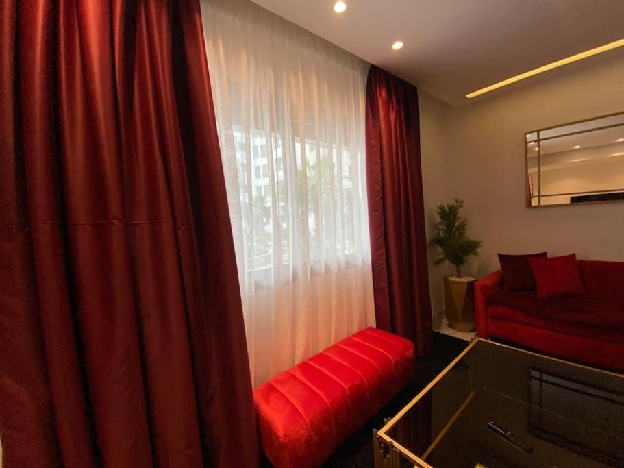 Corniche Casablanca - Red’s Neuf Apartment in Casablanca
