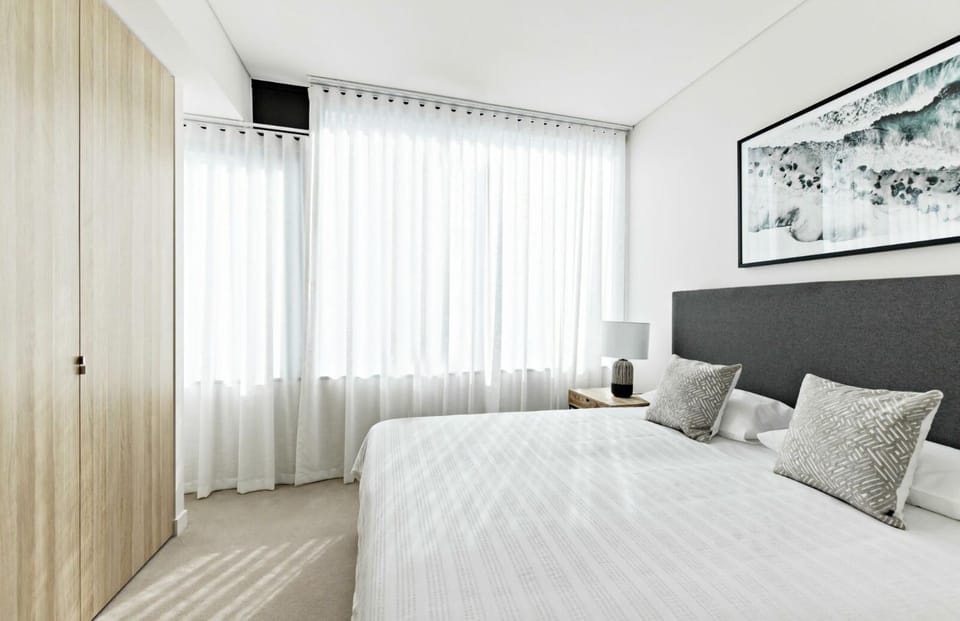 Cosmopolitan Heights Apartment in Sydney