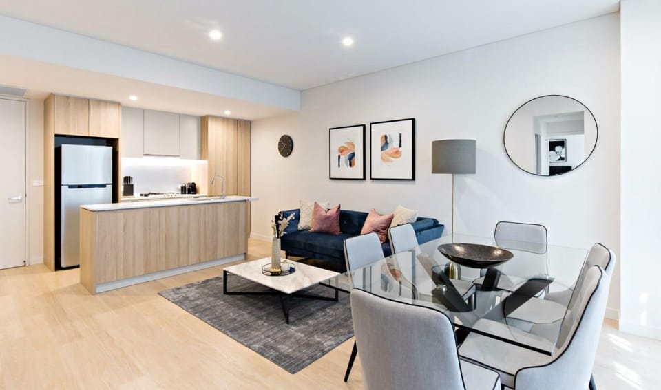 Cosmopolitan Heights Apartment in Sydney