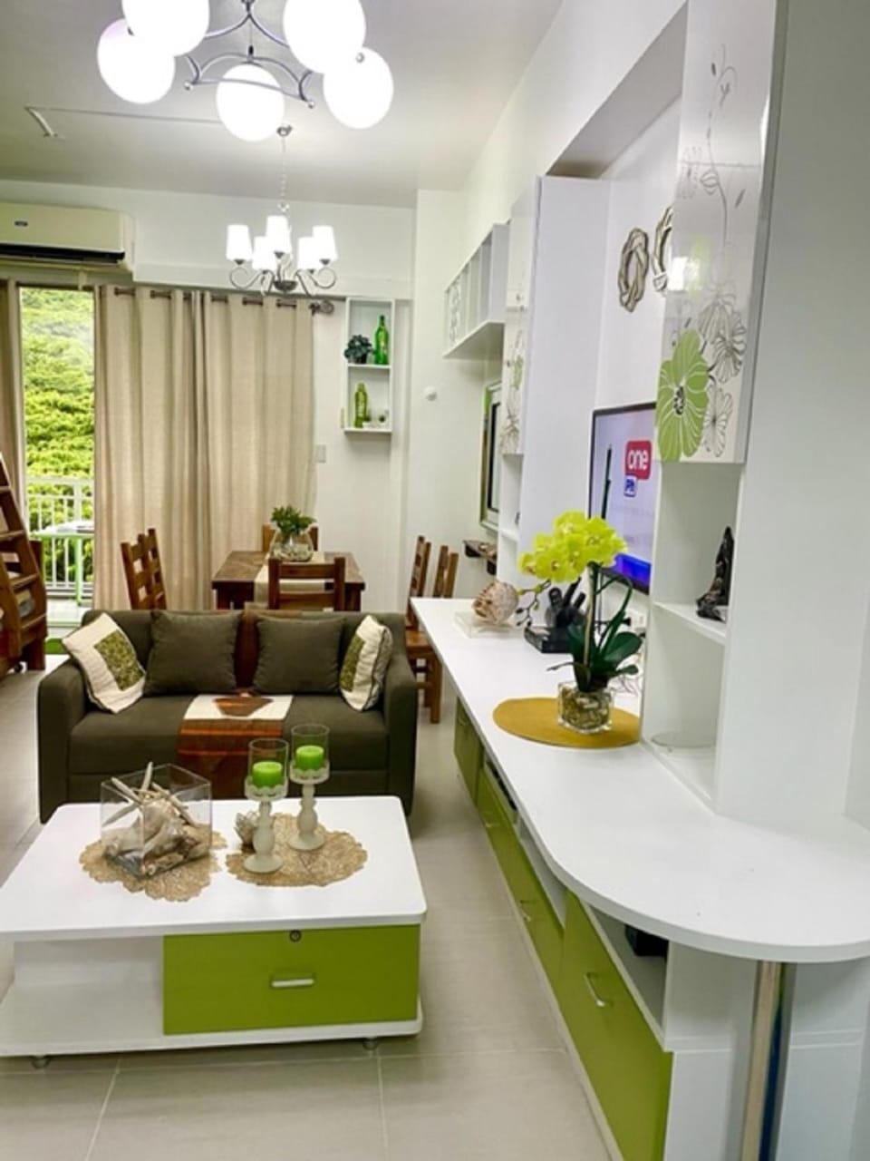 Living room, Dining area