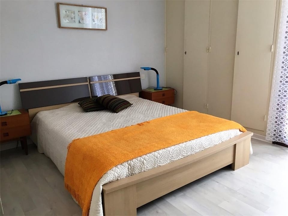Appartement F2 avec Terrasse, Parking et WiFi, Animaux Acceptés, proche Amélie-les-Bains. - FR-1-703-13 Apartment in Alt Empordà