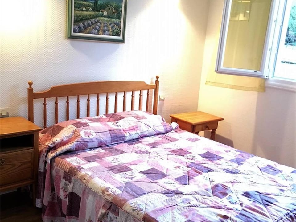 Charmant F2 à Amélie-les-Bains avec Terrasse et Parking - 2 Couchages - FR-1-703-26 Apartment in Alt Empordà