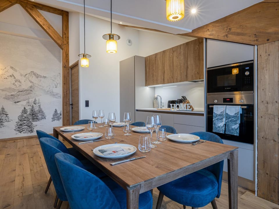 Appartement haut de gamme à Courchevel 1650 avec garage, balcon et WiFi - FR-1-575-167 Apartment in Saint-Bon-Tarentaise