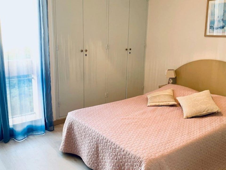 Appartement F2 avec terrasse, parking, ascenseur et WIFI - Animaux acceptés - Amélie-les-Bains - FR-1-703-86 Apartment in Alt Empordà