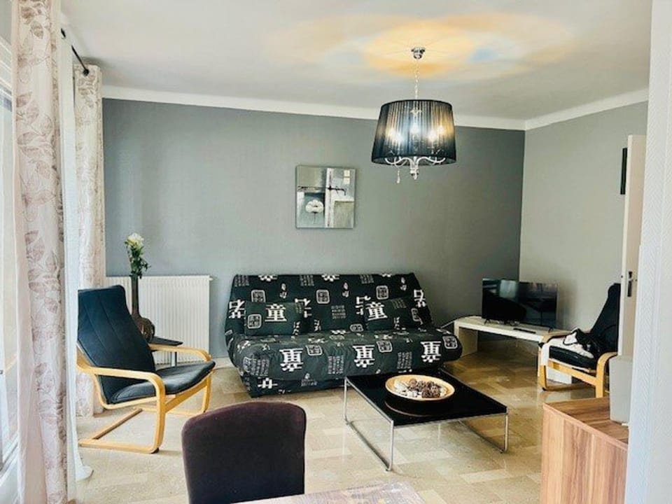 Appartement F2 avec terrasse, 3 pers, proche cures et centre-ville, Amélie-les-Bains - FR-1-703-117 Apartment in Alt Empordà