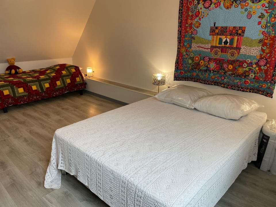 Gîte de charme près du Mans, tout équipé avec espace extérieur, garage, et confort moderne - FR-1-410-385 House in Pays de la Loire