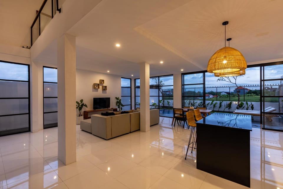 Living room, Dining area