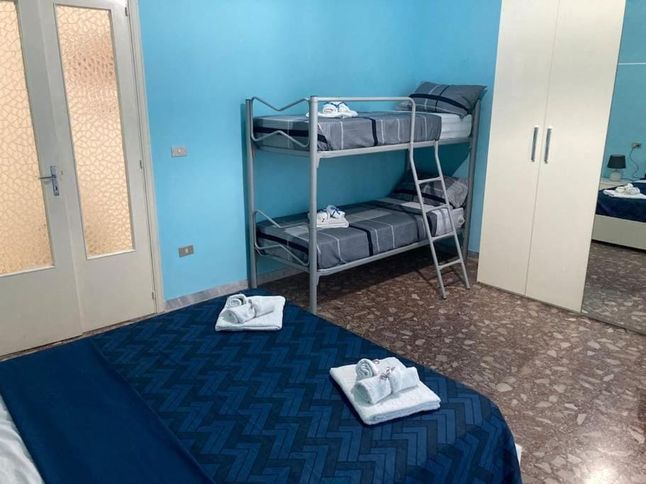 La scaletta sul mare di Pizzo [ WiFi e Disney+ ] Apartment in Pizzo