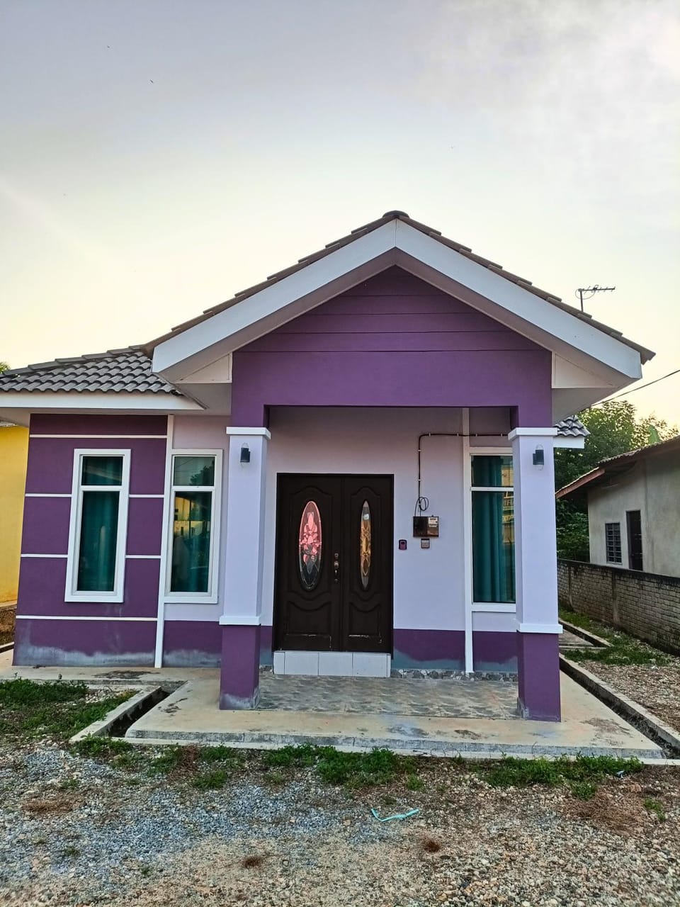 Property building, Day