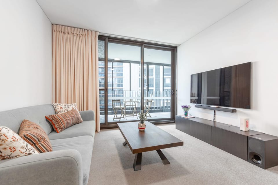 Cosy minimalism 2BD Apt near Sydney Olympic Park Apartment in Sydney