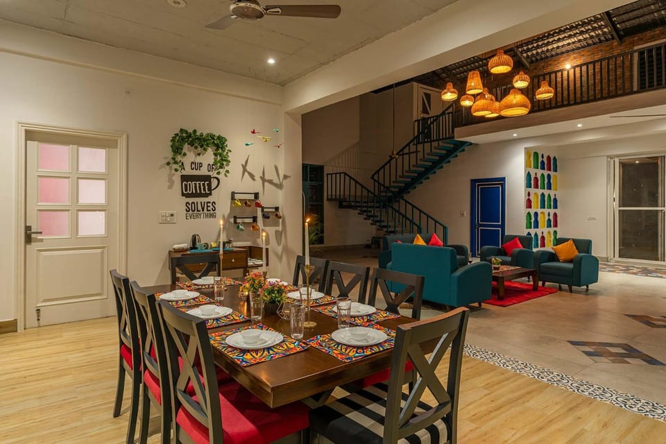 Living room, Dining area