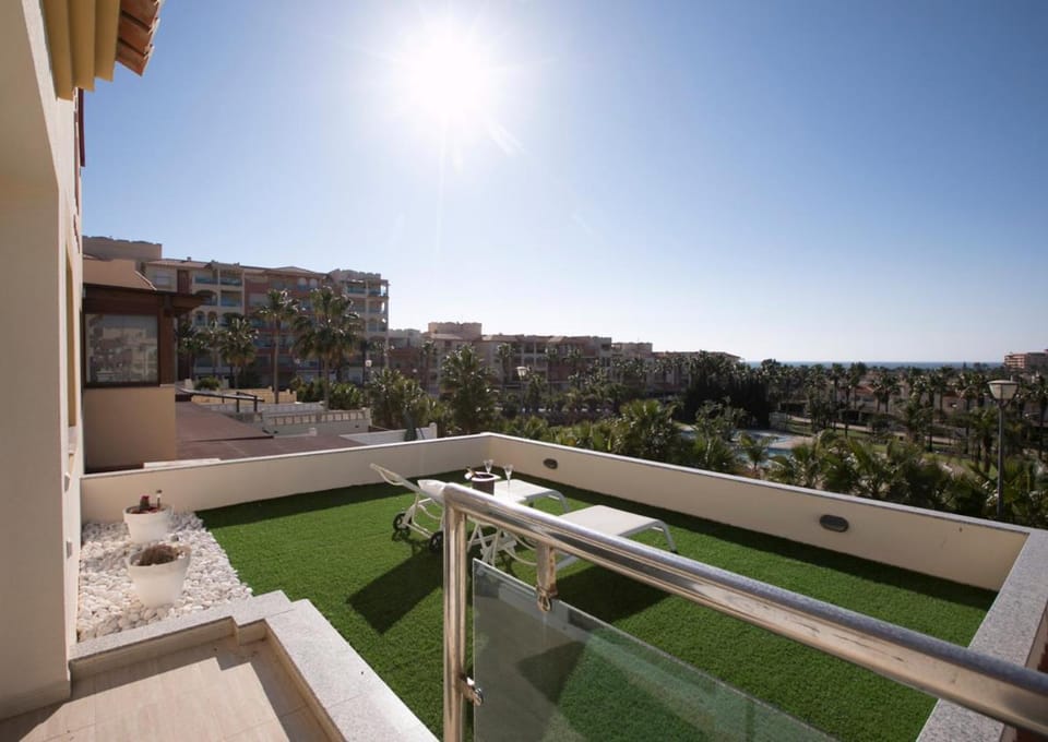 Garden, Solarium, Balcony/Terrace