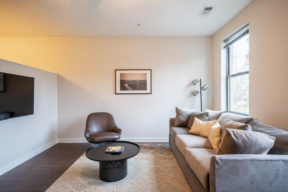 CozySuites Music Row Astonishing SDO Nashville! 08 Apartment in Music Row
