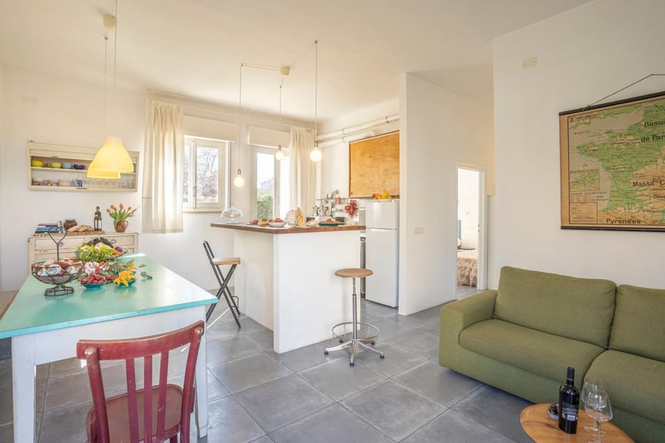 Kitchen or kitchenette, Living room, Dining area