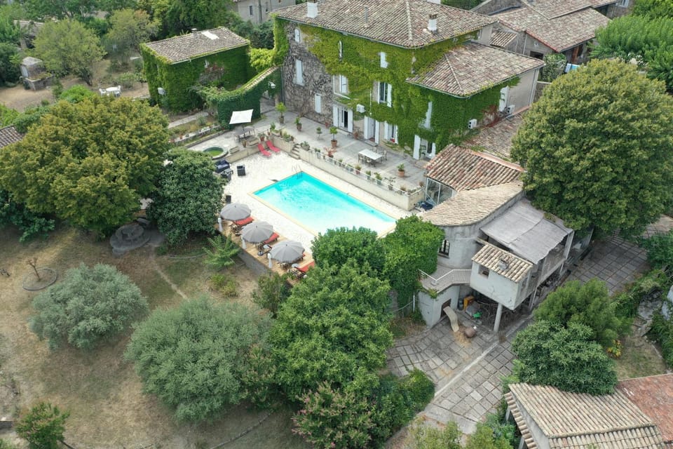 Property building, Bird's eye view, Pool view
