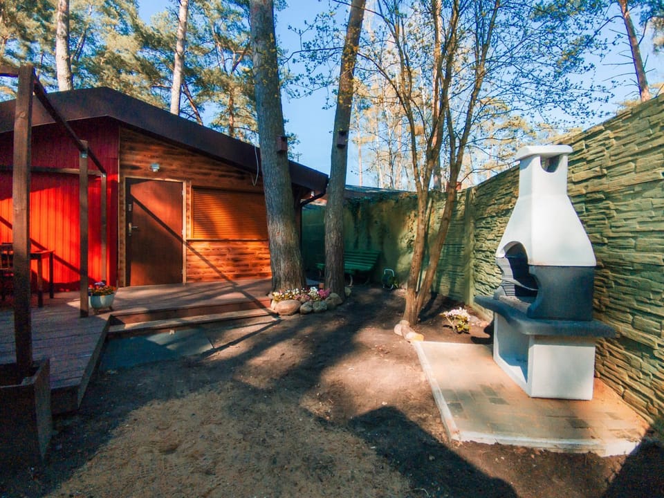 Property building, BBQ facilities, Garden, Balcony/Terrace, Garden view