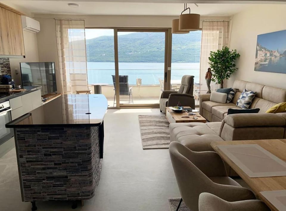 Seating area, Sea view