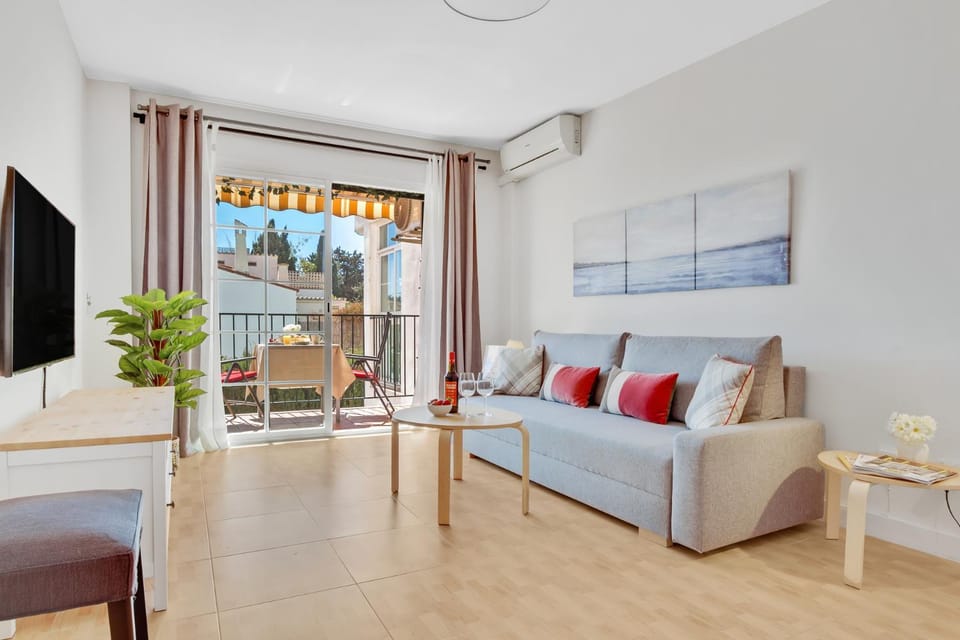 Living room, air conditioner