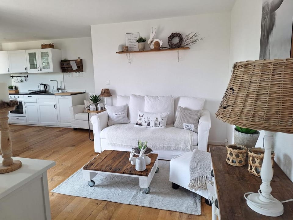 Spring, Living room, Decorative detail, Seating area