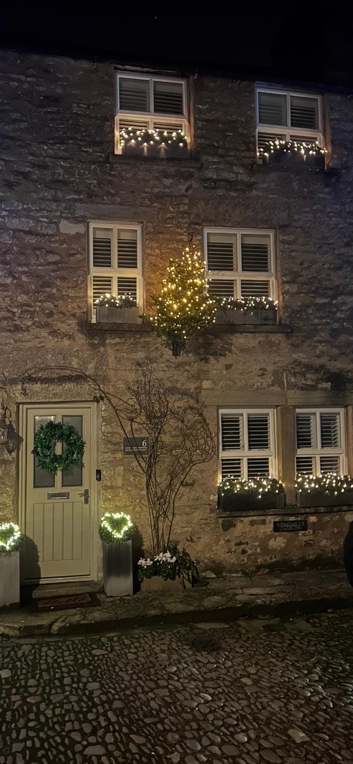 Property building, Night, Seasons