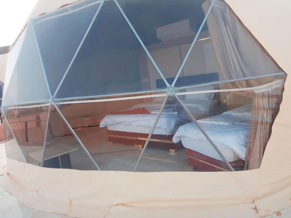 Rayan Rum Ofuq AlQamar Luxury tent in Africa
