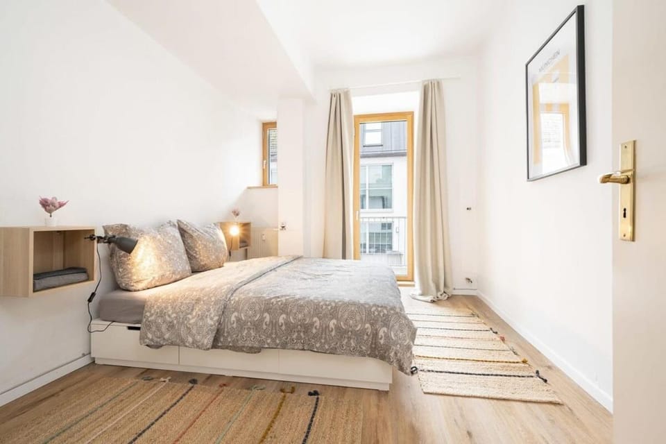 Grand Apartment close to the Isar and Citycenter Apartment in Munich