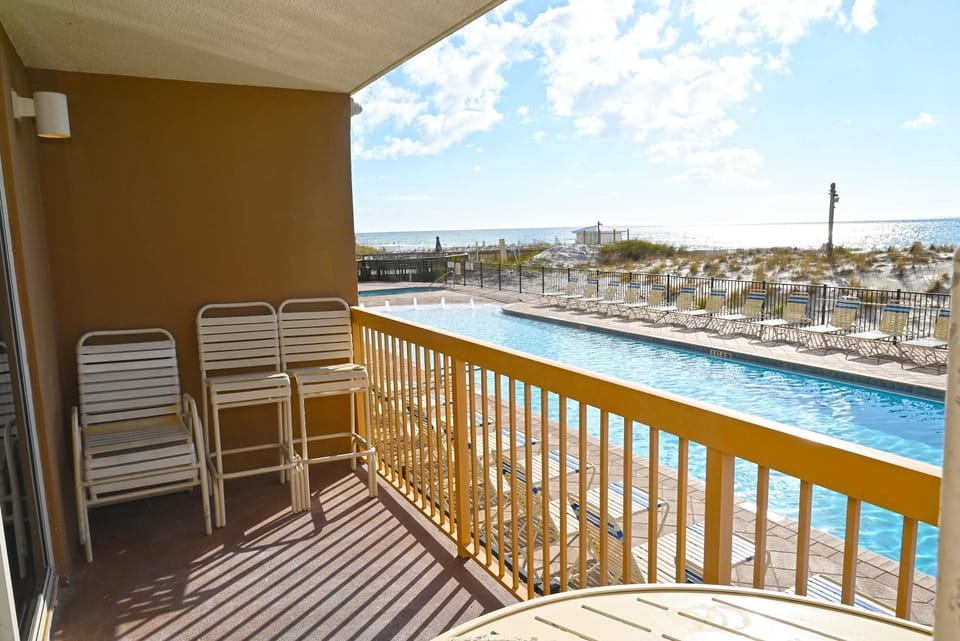 Pelican Beach 0108 by Pelican Beach Management Apartment in Destin