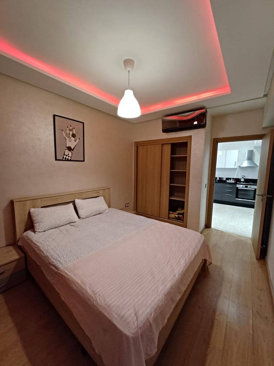 Bed, Photo of the whole room, Bedroom, air conditioner