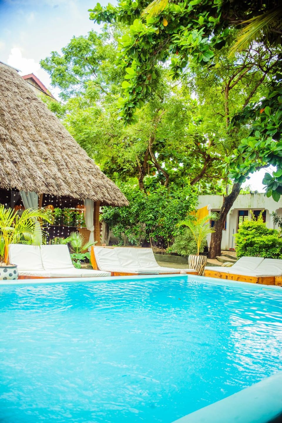 Swimming pool