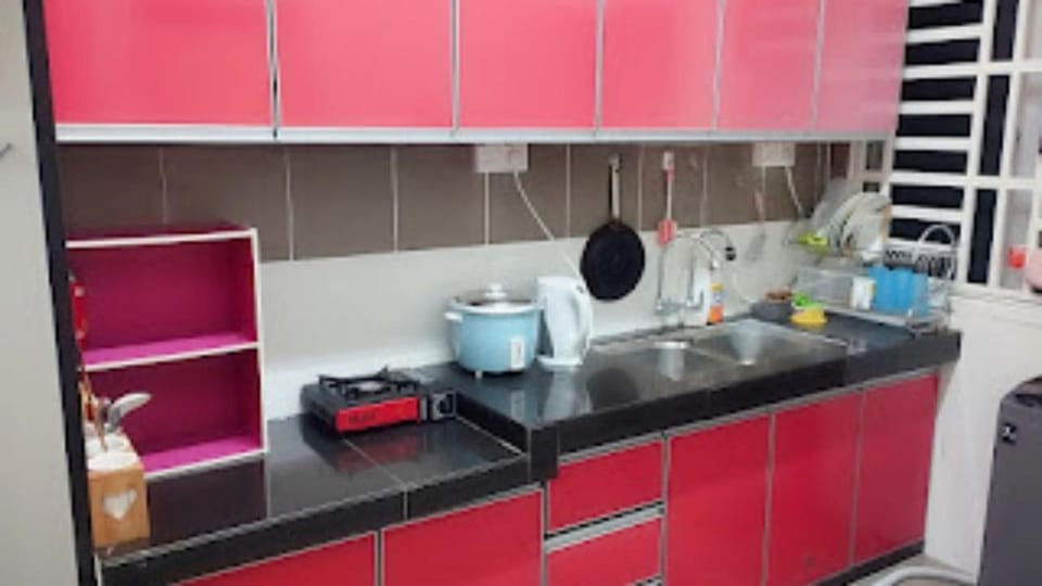 Homestay Hafiy Manjung Lekir Sitiawan House in Perak