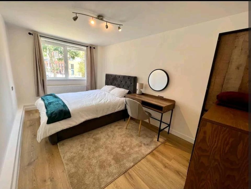Bed, Bedroom, wardrobe
