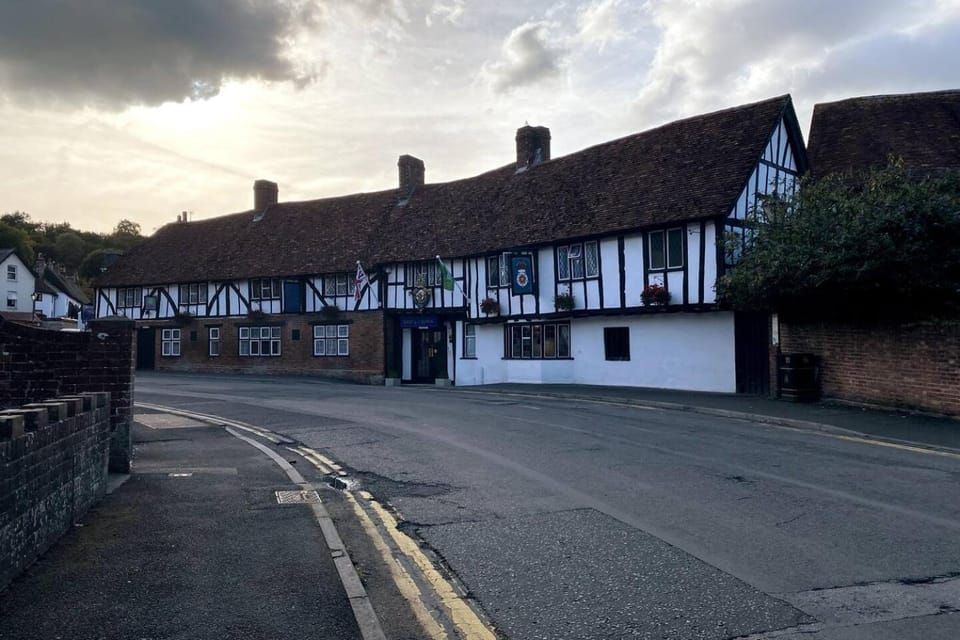 Neighbourhood, Street view