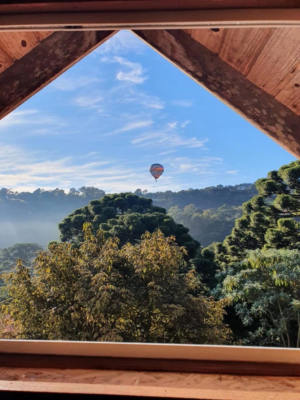Nearby landmark, Day, Natural landscape, Activities, Mountain view