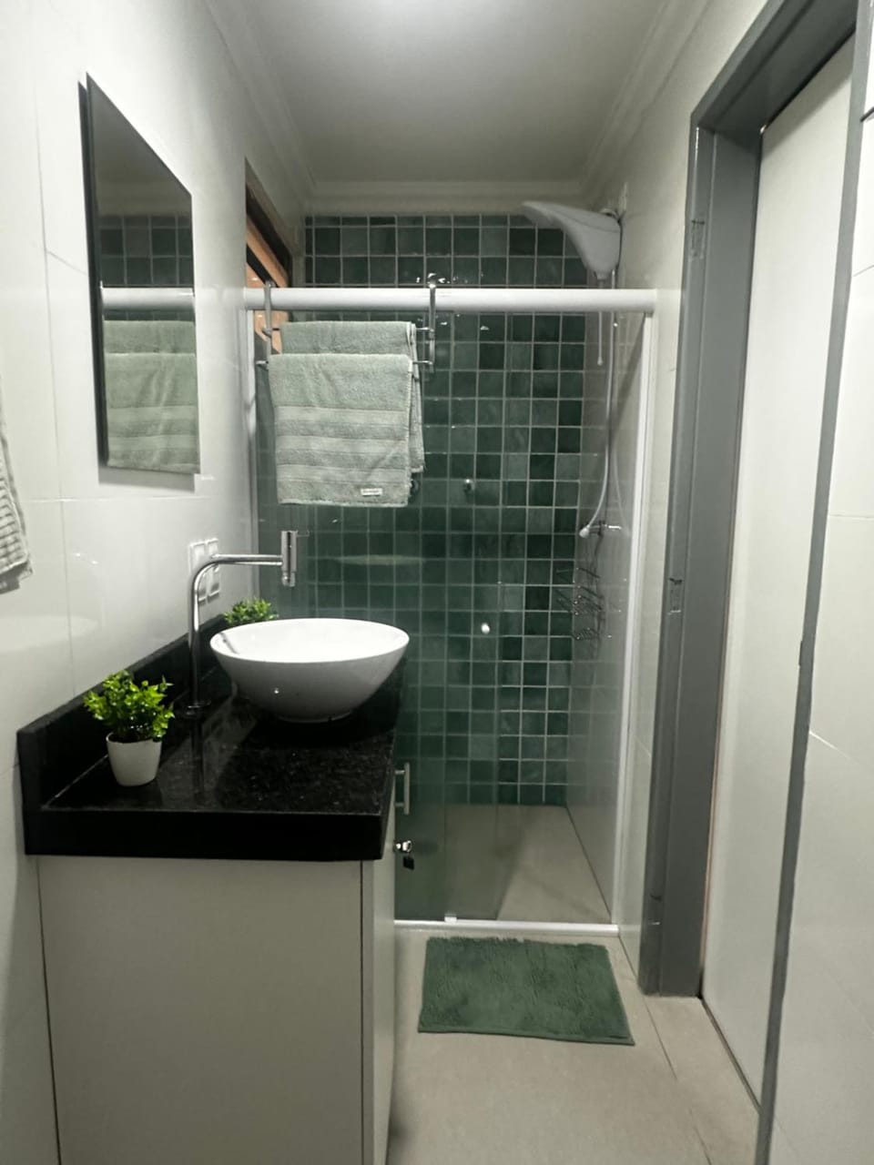 Lindo Apartamento com piscina à 100m do MAR Apartment in Recife