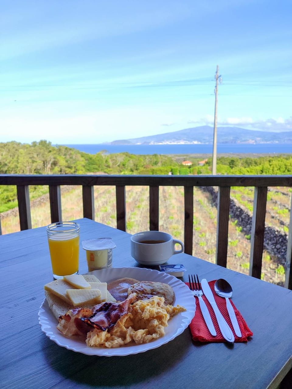 Natural landscape, View (from property/room), Balcony/Terrace, Dining area, Sea view, Breakfast, Continental breakfast