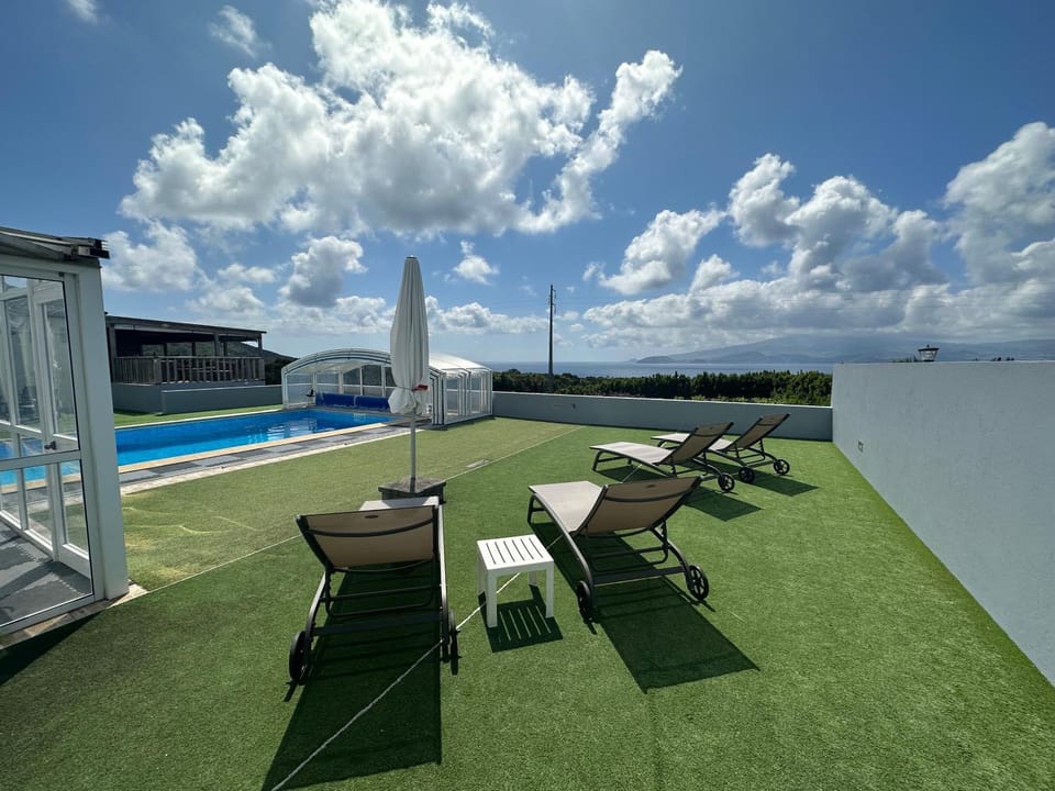 Natural landscape, Pool view, Sea view, Swimming pool, sunbed