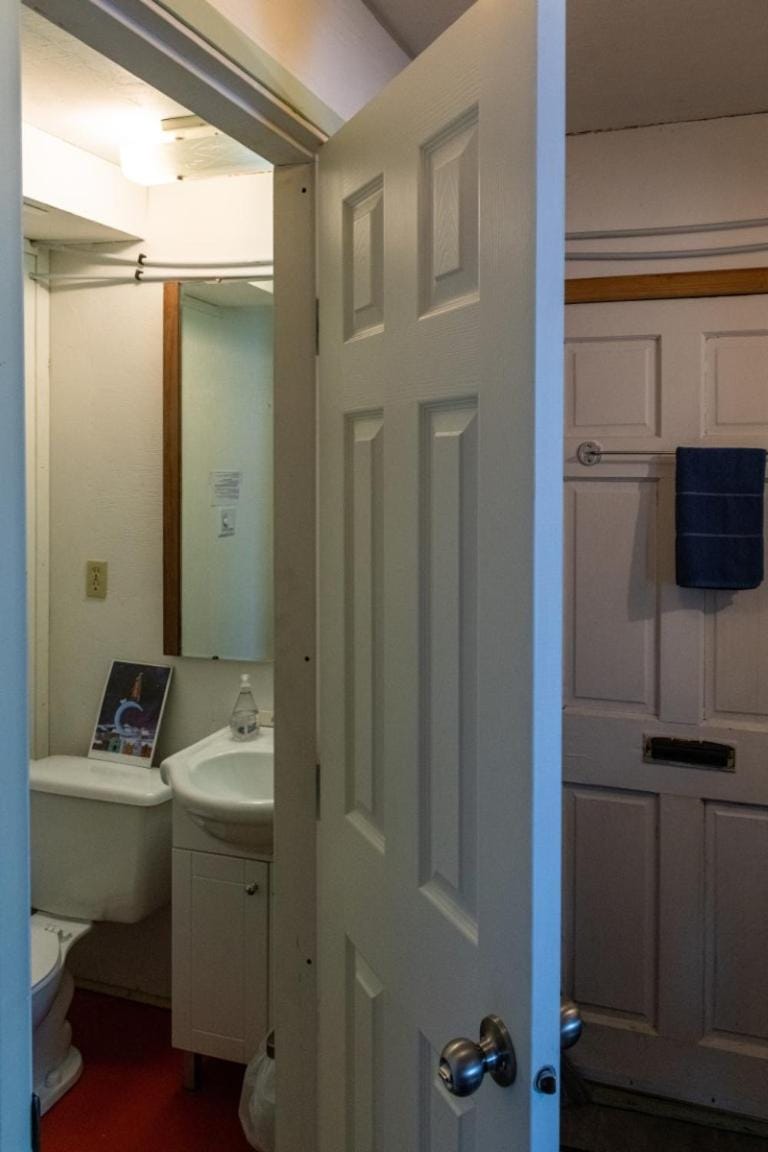 Meadow Suites in Wells Motel in British Columbia