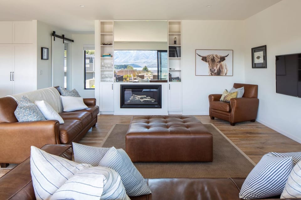 Waimaori Views Entire Home House in Wanaka